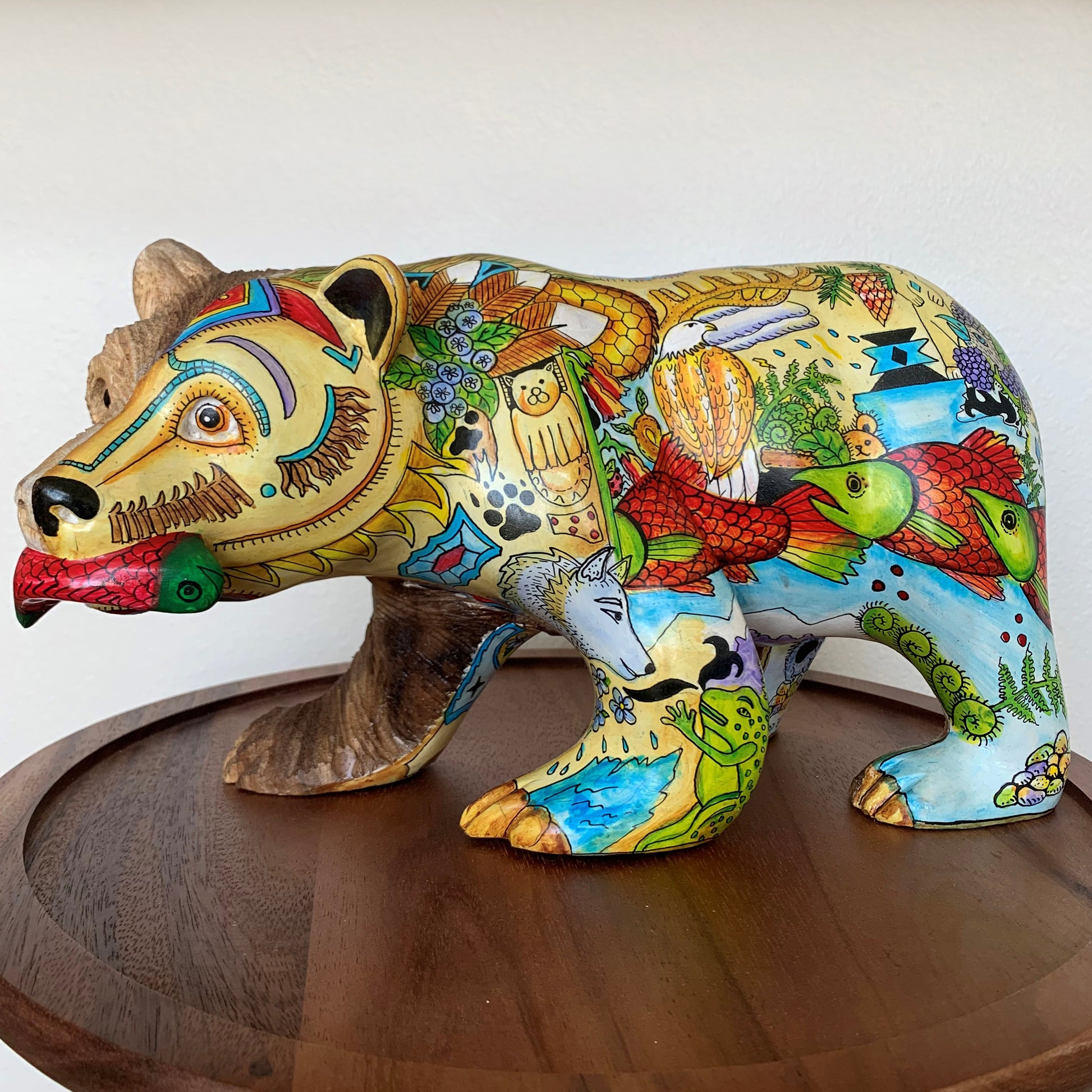 Grizzly Bear Carving (Medium)